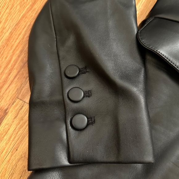 GOOD AMERICAN Better Than Leather Oversized Faux Leather Blazer, Black Size 1 - Picture 3 of 10